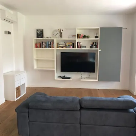 Eur Garden House - Parking Included Apartment *